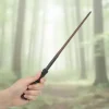 Coffret de baguette magique de luxe Harry Potter authentique, métal et résine, motifs fantastiques détaillés avec support élégant, boîte cadeau sorcier.
