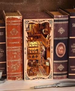 Alternative view of Maquette Book Nook Magic Maison Poupée - Serre-livres décoratif - 23cm