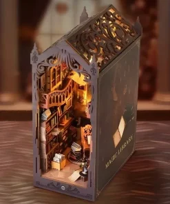 Alternative view of Maquette Book Nook Magic Library - Serre-livres décoratif - 21,5cm