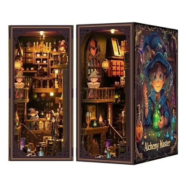 Serre-livre décoratif en bois DIY "Alchemy Master" avec éclairage LED représentant une bibliothèque magique miniature et un jeune alchimiste.