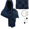 Capuche de rodeur post apocalyptique bleu avec broche Viking argentée, parfait pour cosplay et GN.