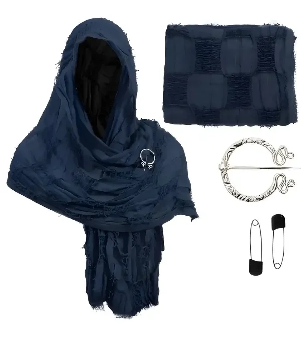 Capuche de rodeur post apocalyptique bleu avec broche Viking argentée, parfait pour cosplay et GN.