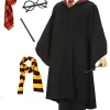 Pack complet d'apprenti sorcier harry potter incluant une robe noire à capuche avec doublure rouge, une cravate rayée, une écharpe assortie, une baguette magique et des lunettes rondes noire