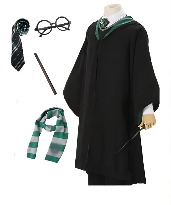 Pack complet d'apprenti sorcier harry potter incluant une robe noire à capuche avec doublure verte, une cravate rayée, une écharpe assortie, une baguette magique et des lunettes rondes noire