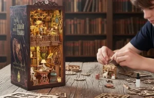 Montage d'un Book Nook Wonder Library : kit DIY miniature magique par Kyliana.