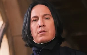 Portrait Professeur Severus Rogue Prince de Sang-Mêlé Poudlard regard sévère