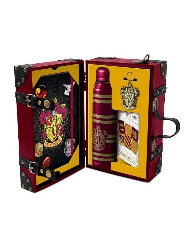 Coffret cadeau Harry Potter avec gourde isotherme et accessoires Gryffondor.
