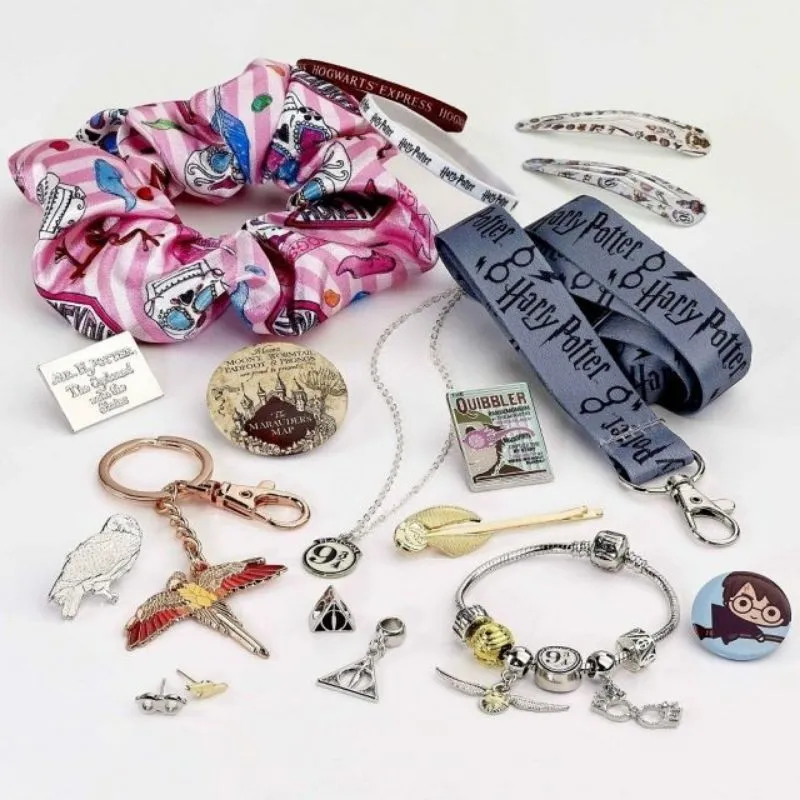 Accessoires Harry Potter pour fille : chouchou rose, bijoux magiques et porte-clés Hogwarts