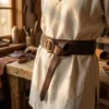 Ceinture Médiévale Vintage en Similicuir – Image 2
