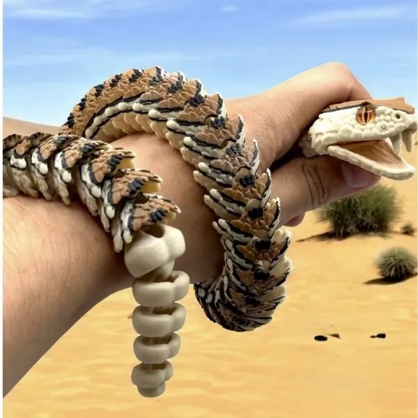 Serpent articulé 3D vipère réaliste beige et noir avec motifs d'écailles et sonnette