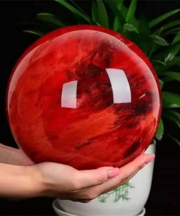 Alternative view of Boule de Cristal Écarlate