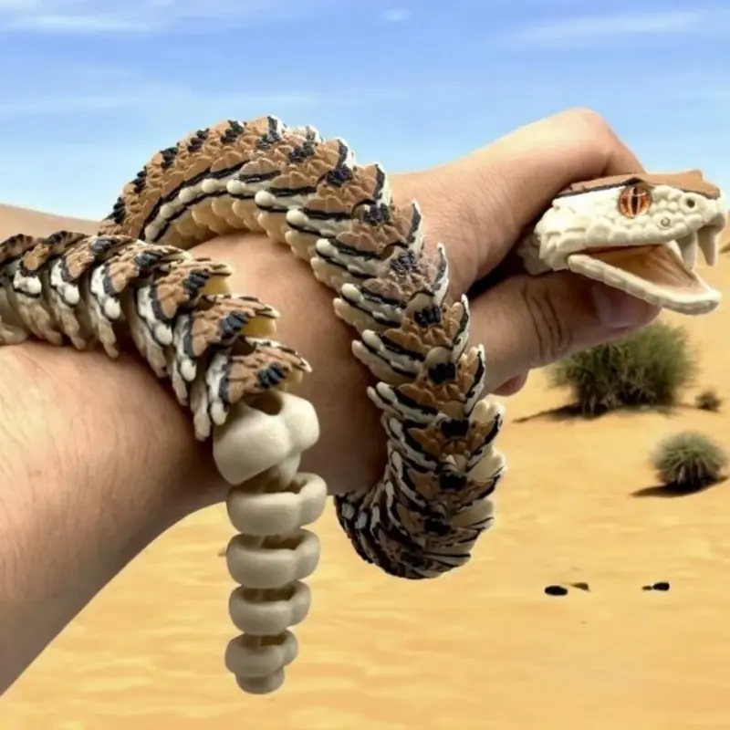Serpent articulé 3D vipère réaliste beige et noir avec motifs d'écailles et sonnette