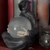 Statue Grand Oracle gothique : silhouette noire