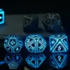 Dés jeu de rôle lumineux noirs et bleus rechargeables