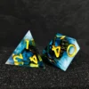 Dés JDR Kraken bleus en résine avec tentacule noir