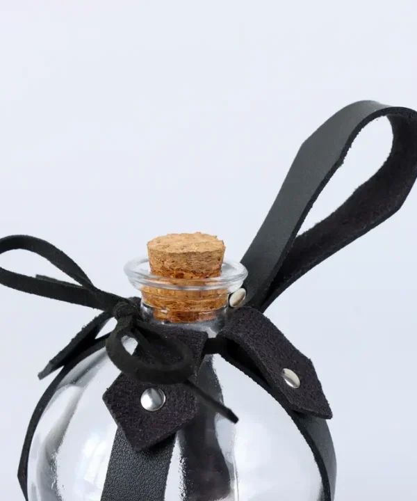 Fiole de sorcière Nocturna en verre avec bouchon en liège et support noir